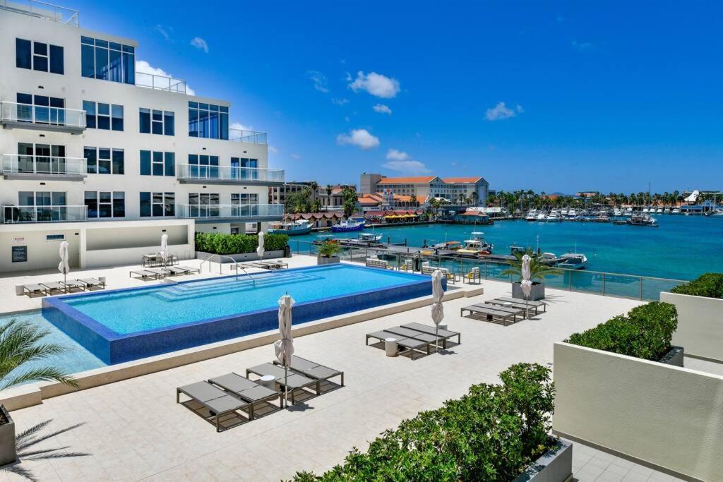 Luxurious Ocean Front Condo With Sunset Views 2 Bed-2 Bath Oranjestad Buitenkant foto